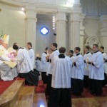 12_-_entrega_de_cirios_0