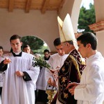 report_consecration_eglise_fellay_04