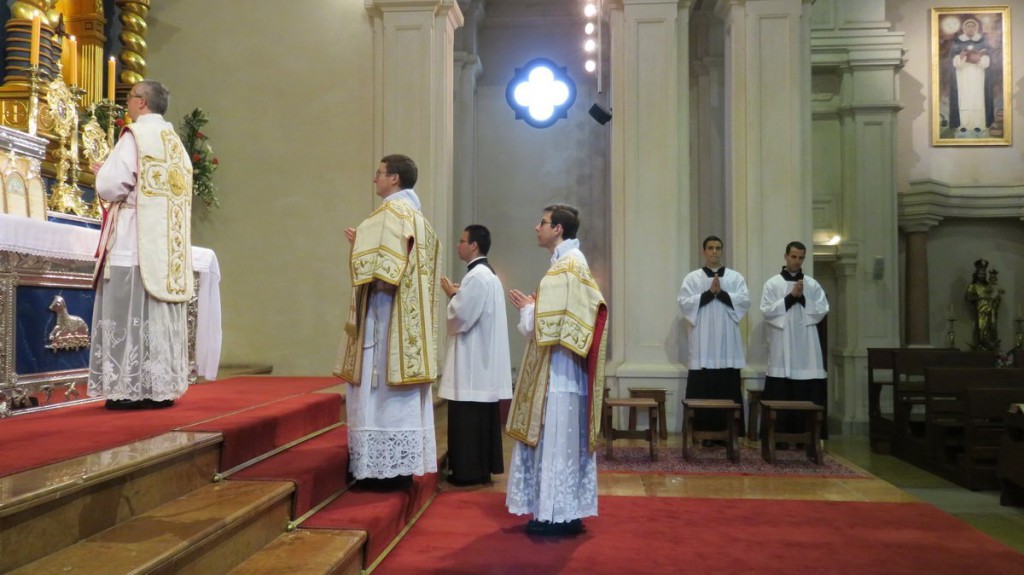 004_-_primeros_compromisos_y_renovacion_de_votos