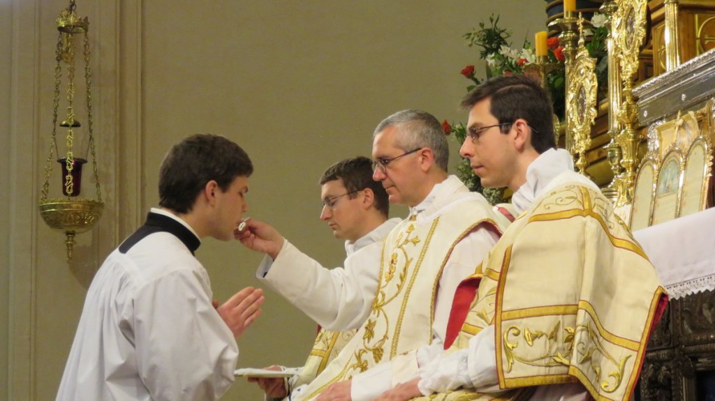 014_-_primeros_compromisos_y_renovacion_de_votos