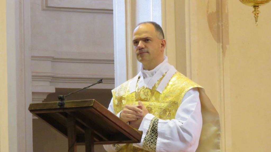 img_0006_toma_de_sotana_2