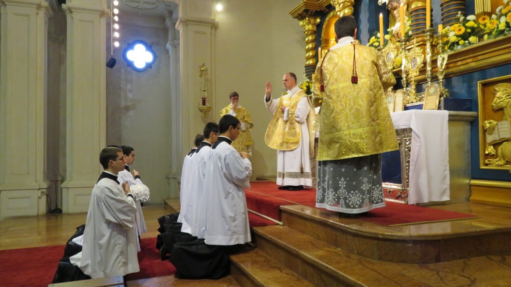 img_0021_toma_de_sotana_2