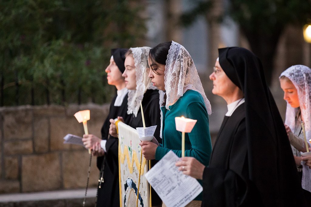 rosaryprocession2016-014