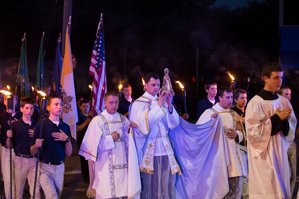 rosaryprocession2016-018