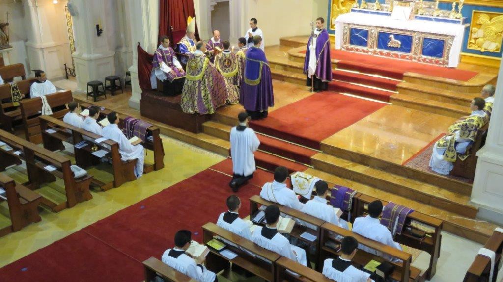 02_ordenaciones_al_diaconado_y_sacerdocio