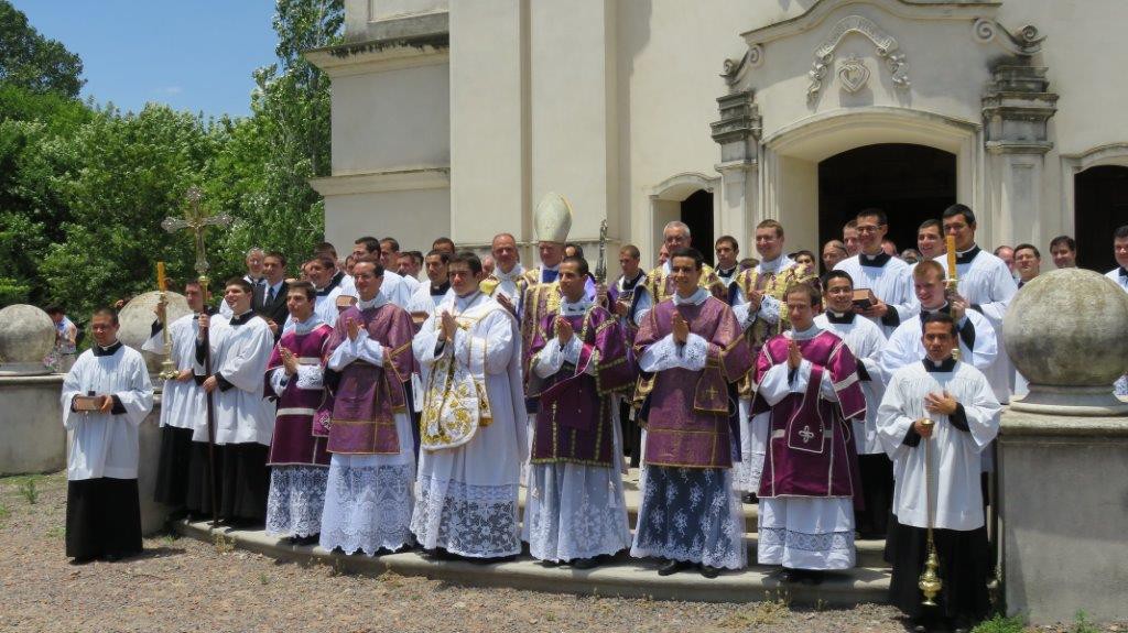 26_ordenaciones_al_diaconado_y_sacerdocio_-_foto_comun