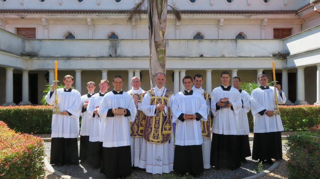 2017-03-19_primeros_votos_e_inicio_del_noviciado_hermanos_16