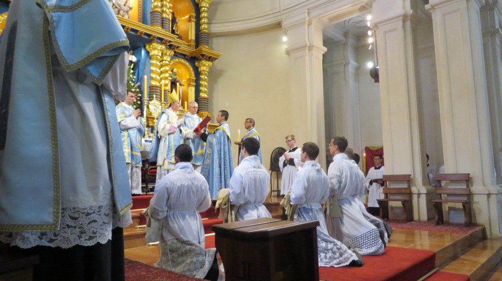 09_ordenaciones_al_diaconado_y_sacerdocio