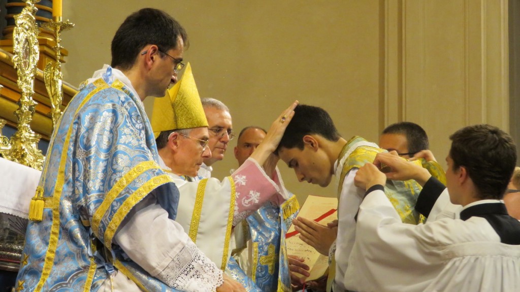 42_ordenaciones_al_diaconado_y_sacerdocio