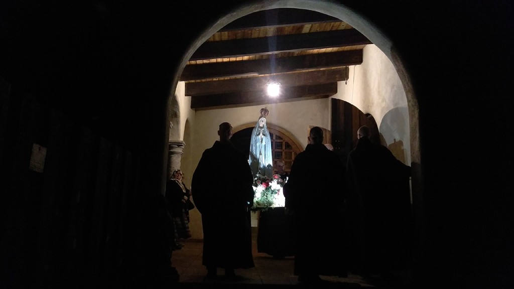 candlelight_procession_3