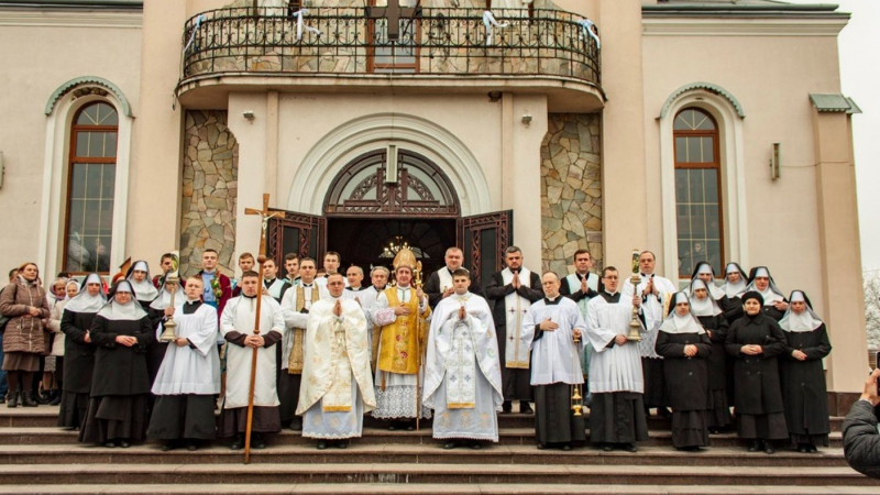 11_ordination_pretres_fraternite_saint_josaphat_fsspx.news_