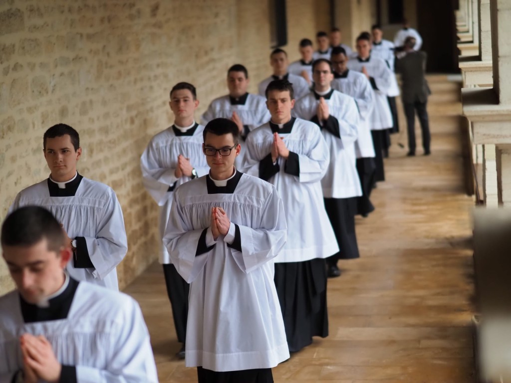 2021-02-02-Flavigny-Prises-de-soutanes-12