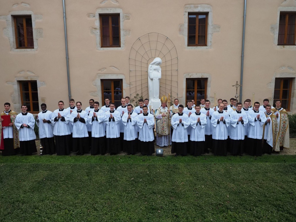 2021-02-02-Flavigny-Prises-de-soutanes-15