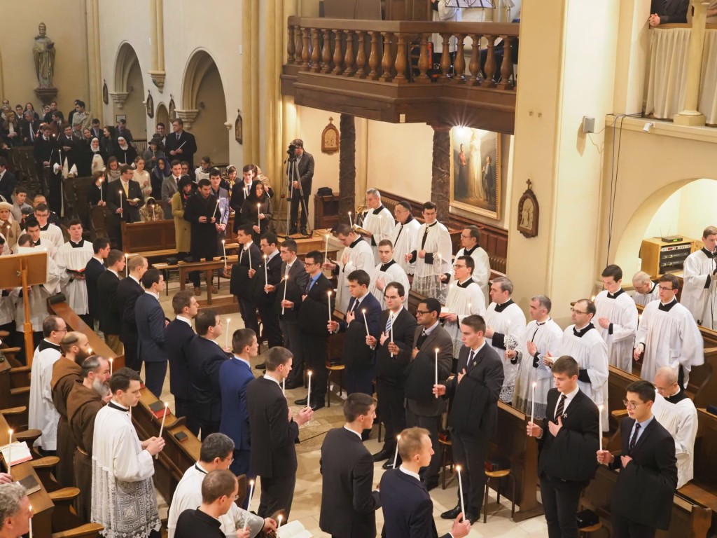 2021-02-02-Flavigny-Prises-de-soutanes-3