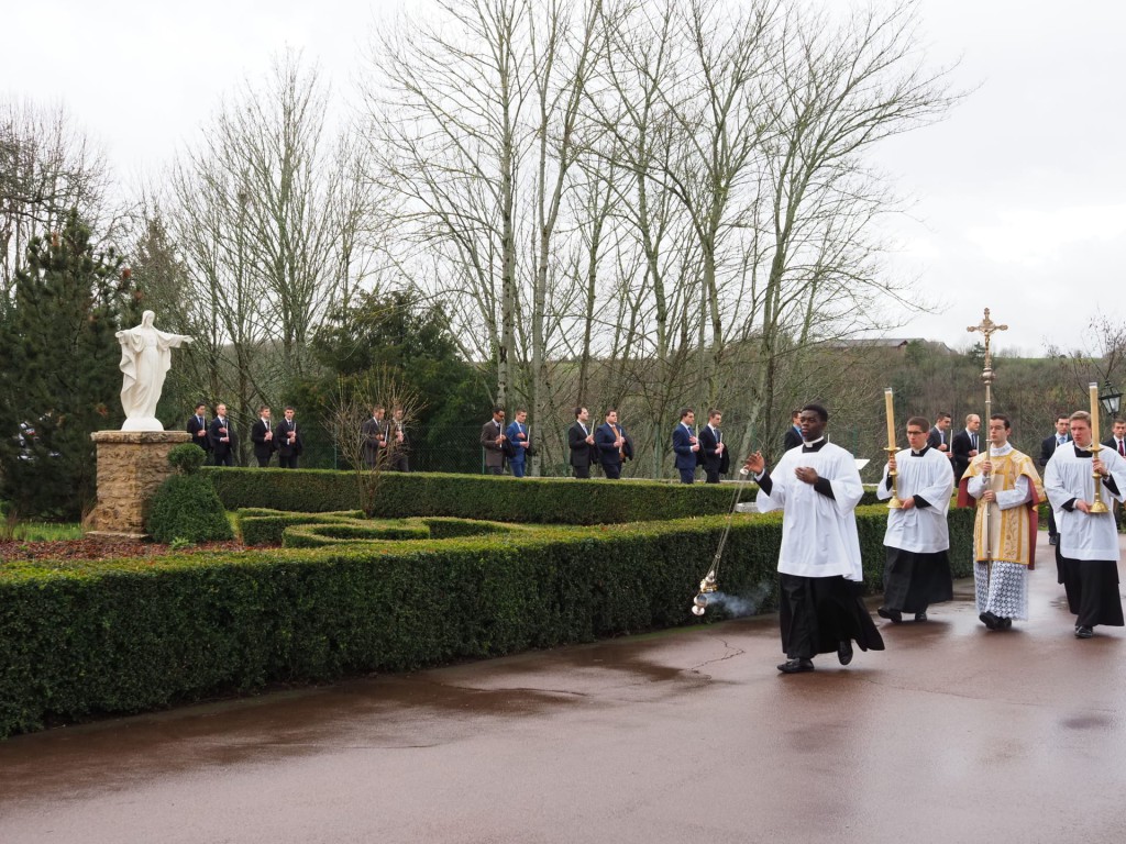 2021-02-02-Flavigny-Prises-de-soutanes-5