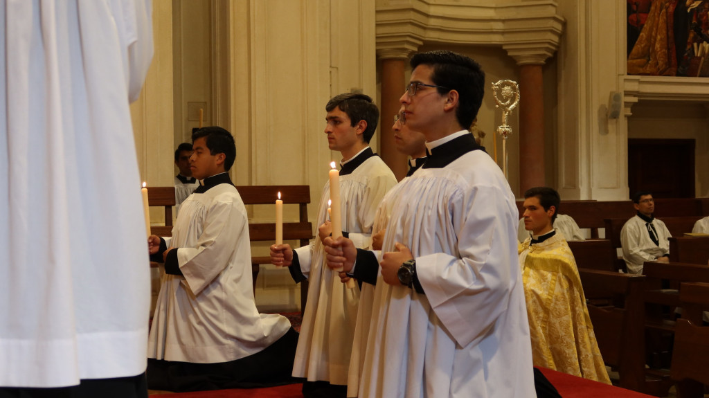 13_tonsura_ordenes_menores_y_subdiaconado