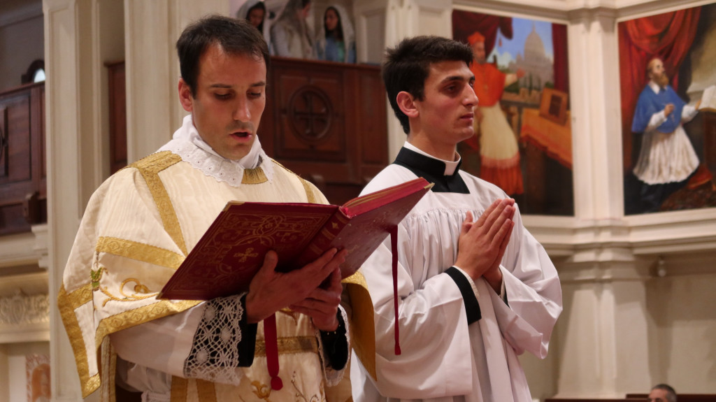 26_tonsura_ordenes_menores_y_subdiaconado