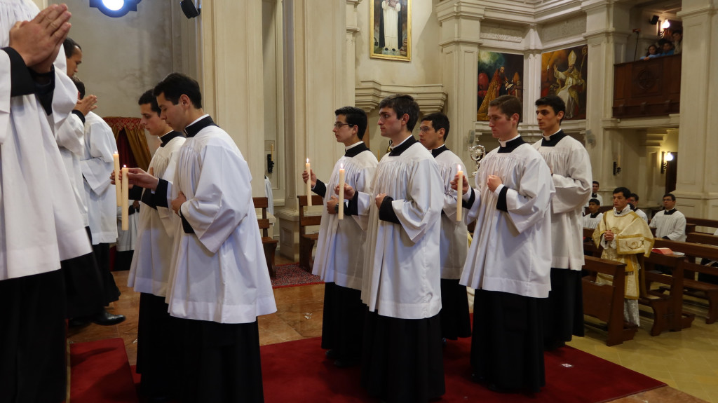 27_tonsura_ordenes_menores_y_subdiaconado