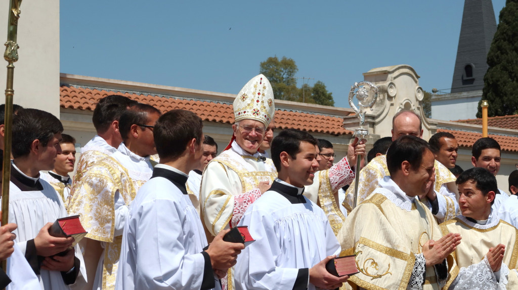 32_tonsura_ordenes_menores_y_subdiaconado