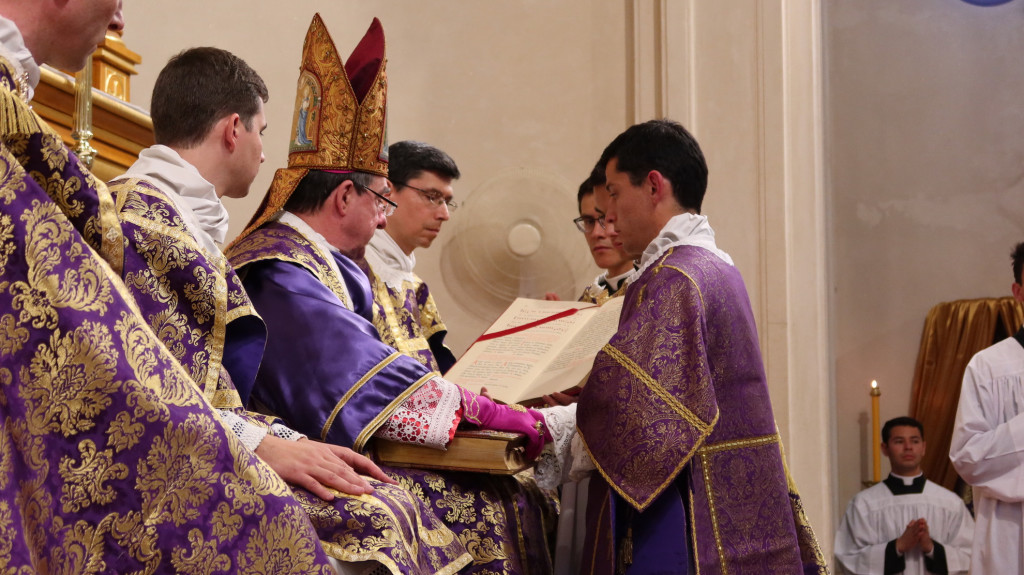 img_5390_ordenaciones_diaconado_y_sacerdocio_2021