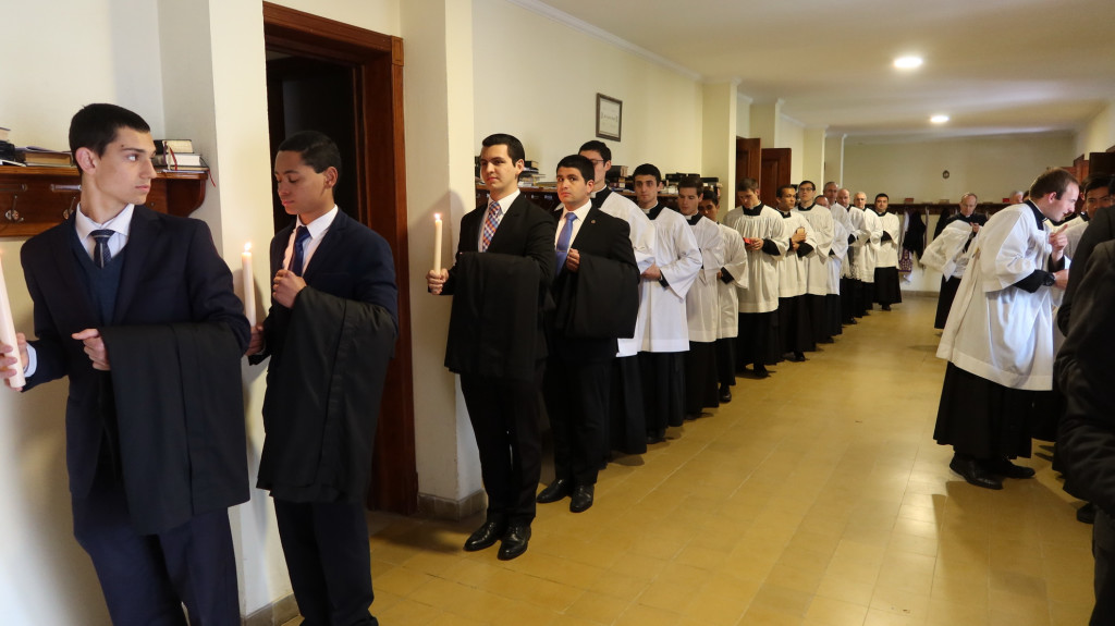 toma_de_sotana_2022_02