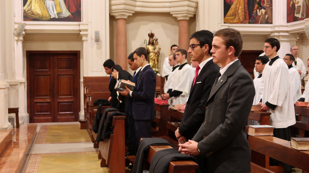 toma_de_sotana_2022_06