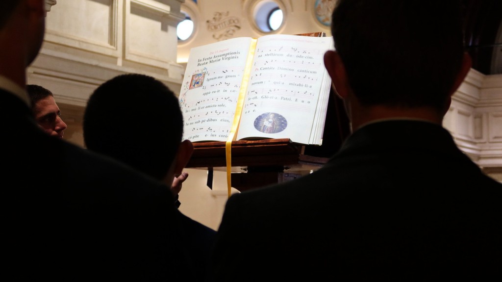 toma_de_sotana_2022_08